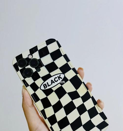 棋盘手机壳的拆卸步骤是怎样的？拆卸时有哪些注意事项？