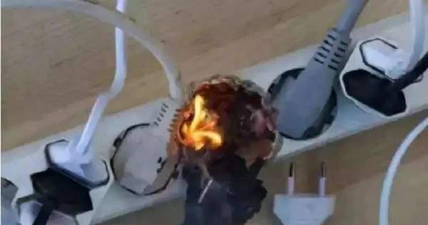 断的充电器如何安全处理？丢弃充电器的正确方法是什么？