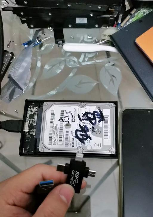 华为手机如何连接移动硬盘？