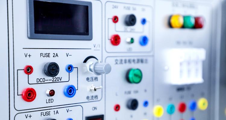 机柜内带有显示屏的设备是什么？设备显示屏常见问题有哪些？